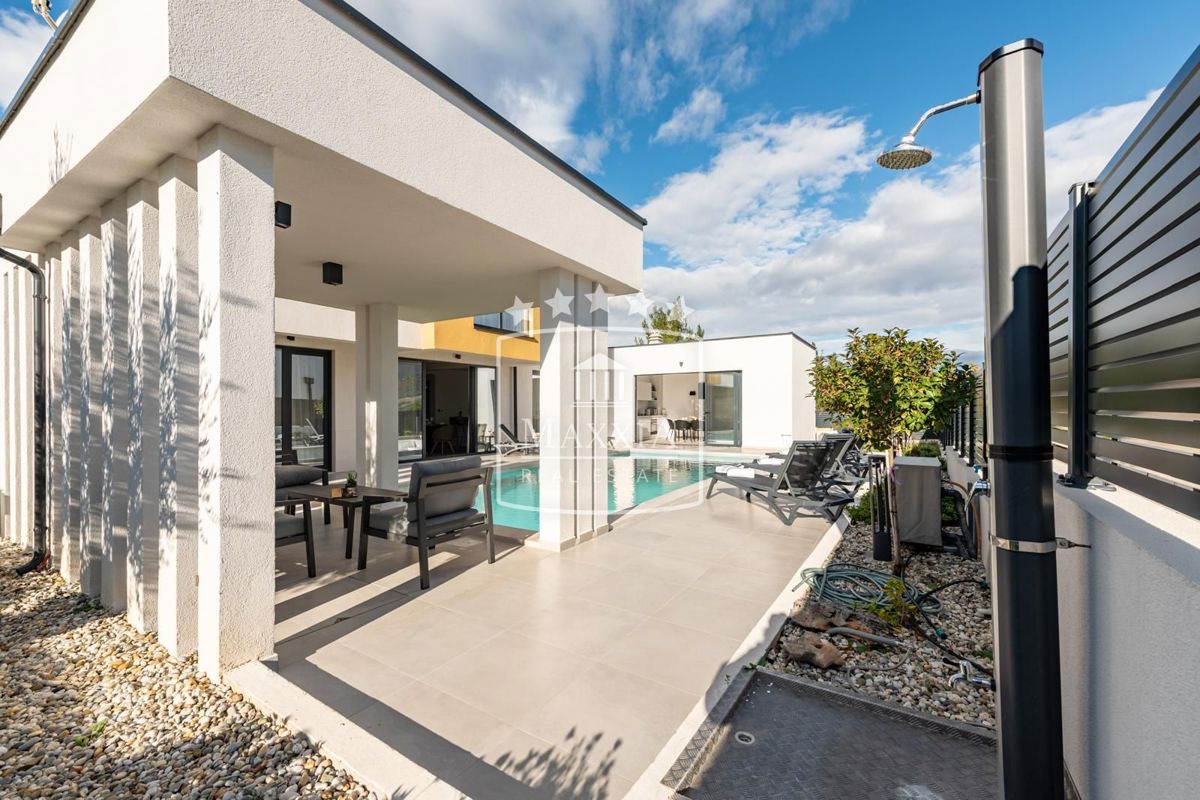 Casa Pridraga, Novigrad, 180m2