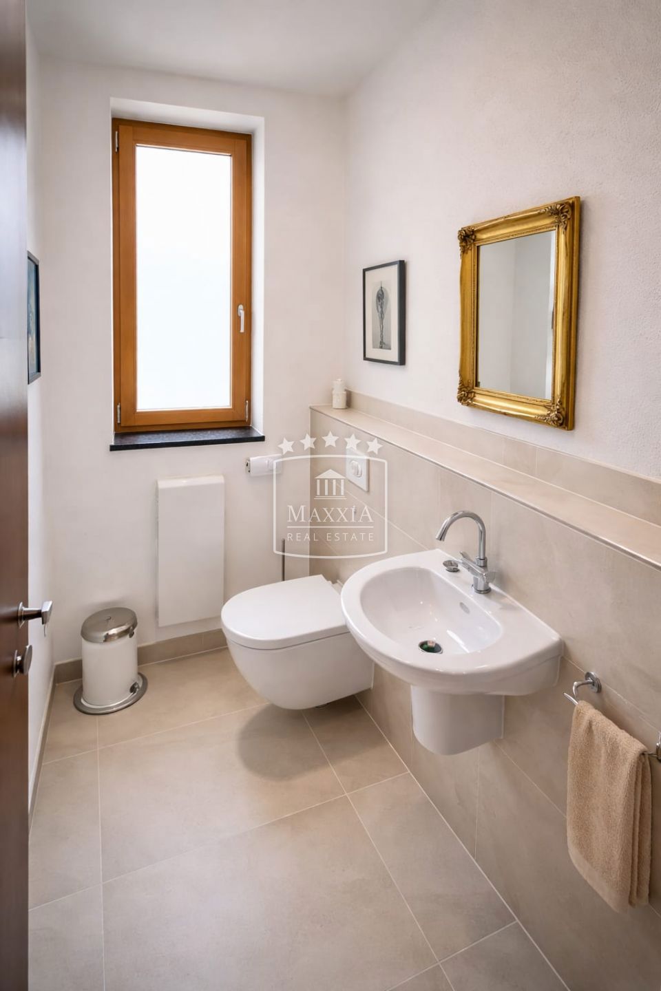 Casa Poljana, Preko, 363,87m2