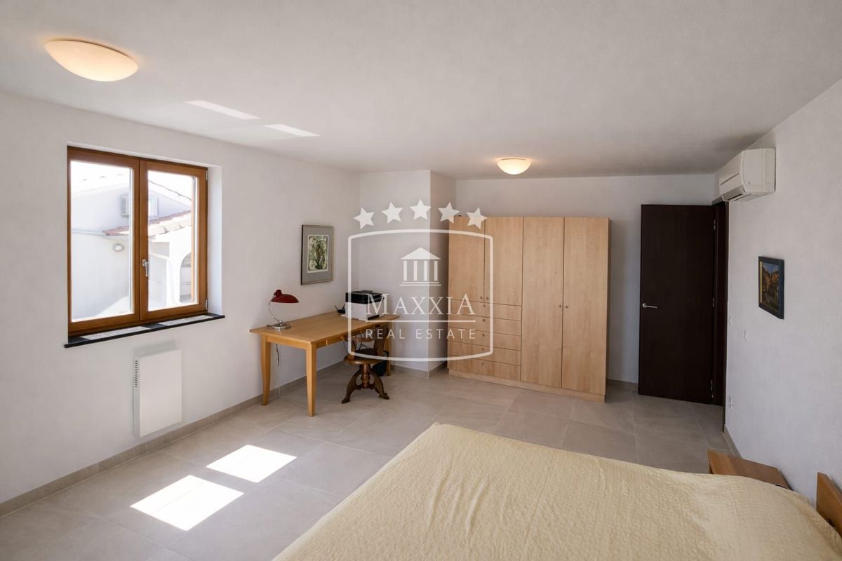 Casa Poljana, Preko, 363,87m2