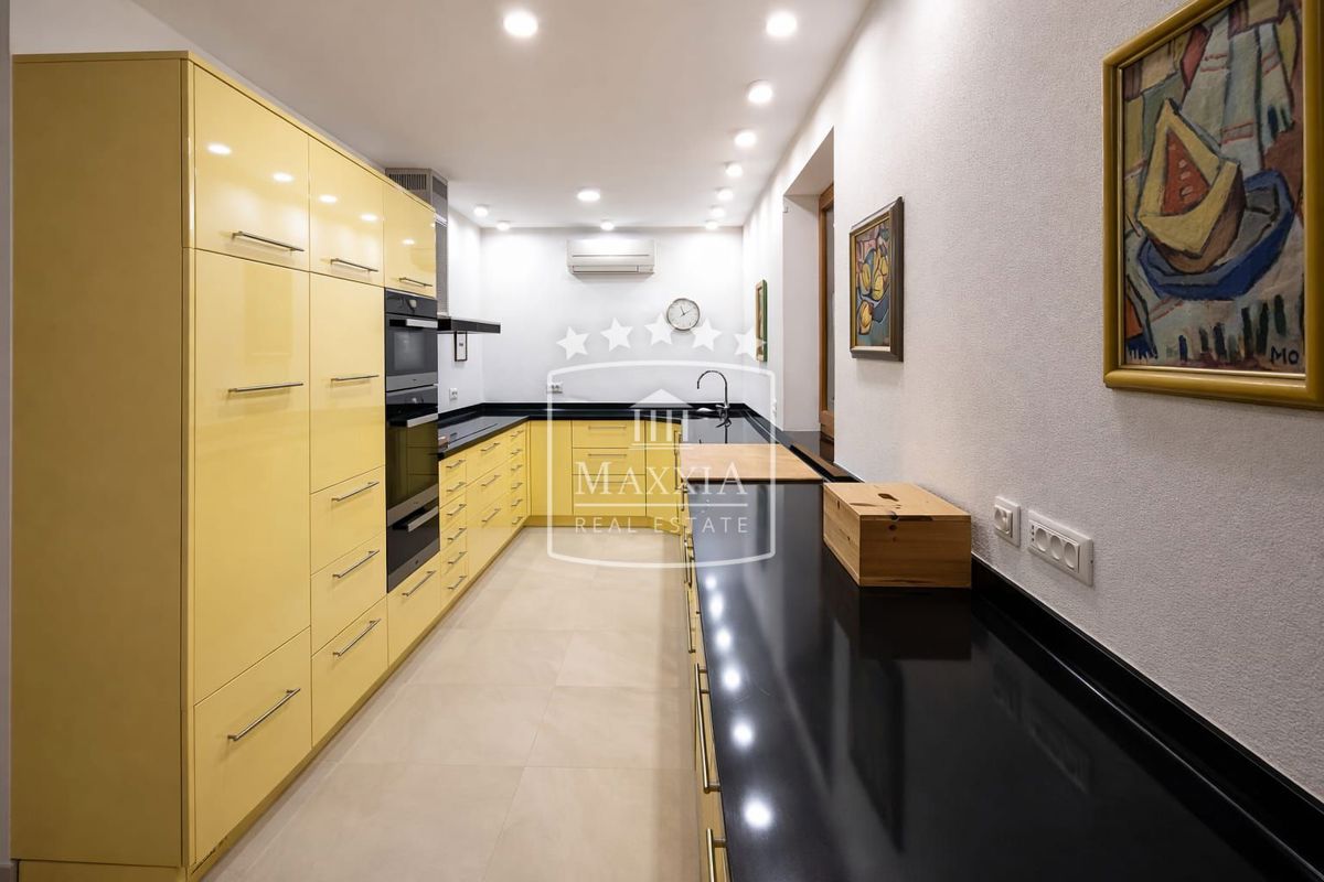 Casa Poljana, Preko, 363,87m2