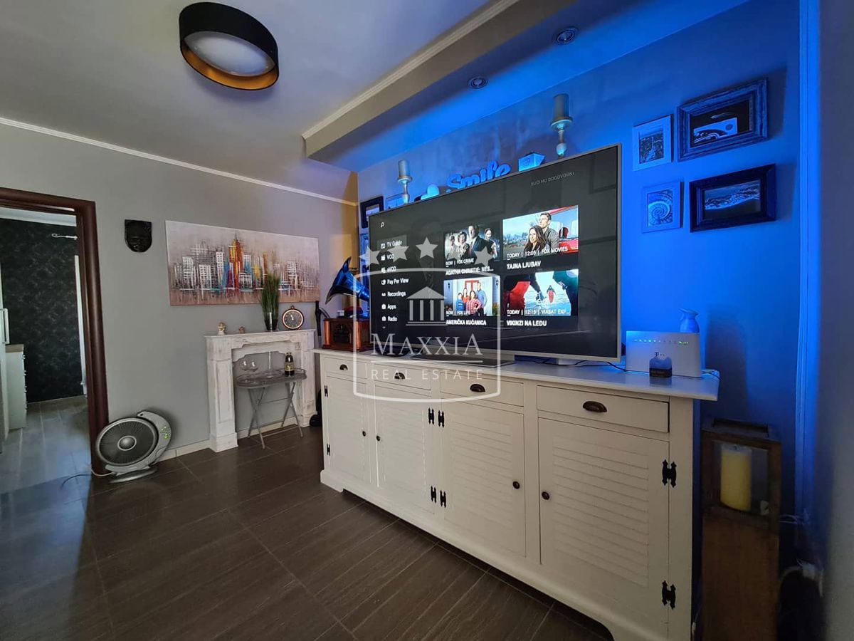 Privlaka – MAXXIA EXCLUSIVE – Oasi Mediterranea a 40 m dal Mare con Due Appartamenti!