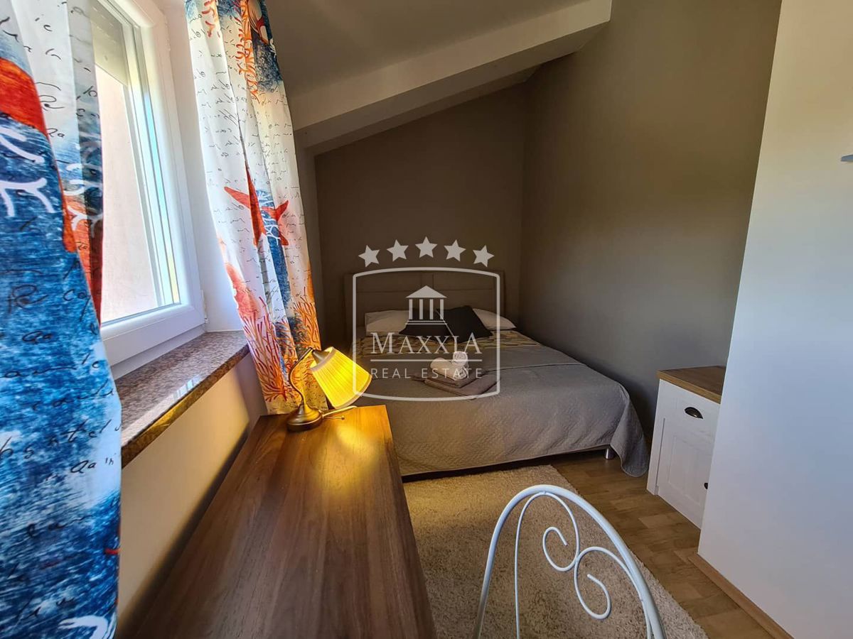 Privlaka – MAXXIA EXCLUSIVE – Oasi Mediterranea a 40 m dal Mare con Due Appartamenti!