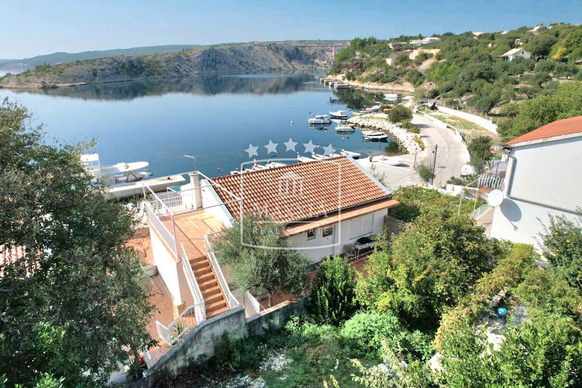 Casa Maslenica, Jasenice, 550m2