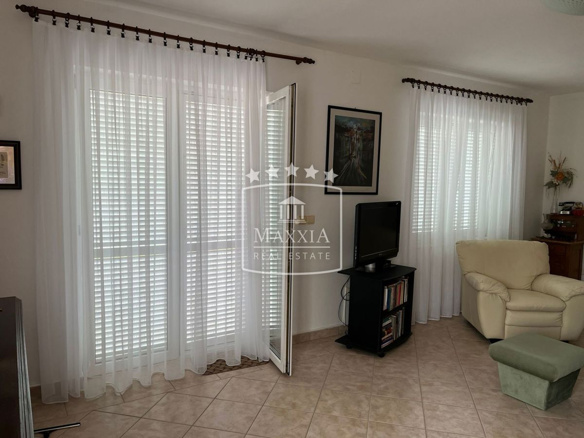 Casa Tribanj, Starigrad, 83m2