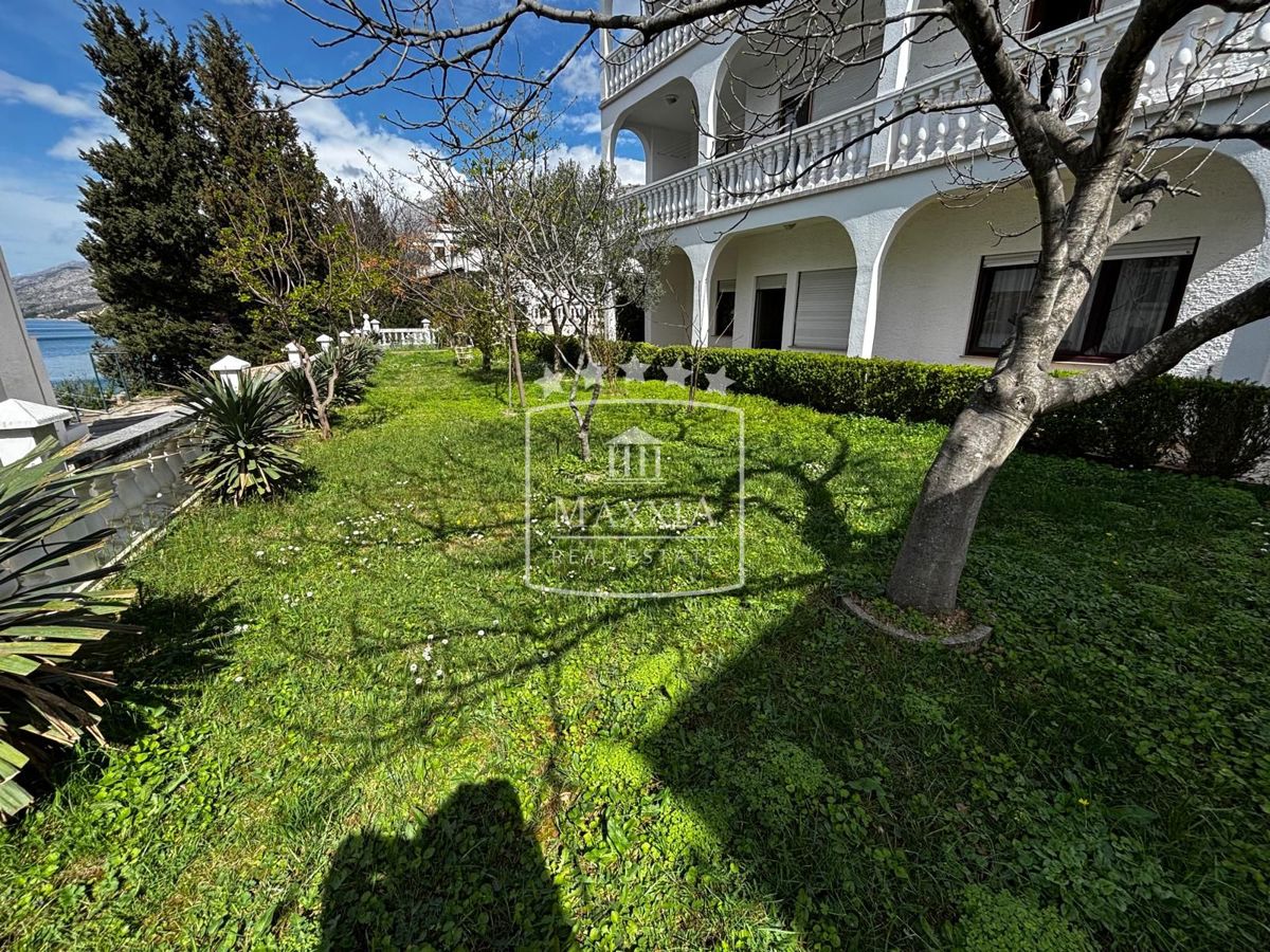 Casa Starigrad, 445,80m2