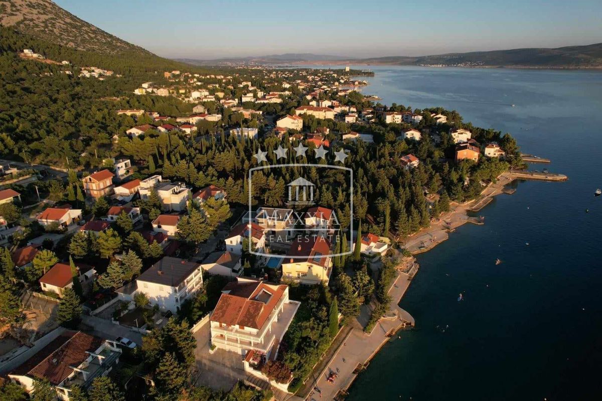 Casa Starigrad, 445,80m2