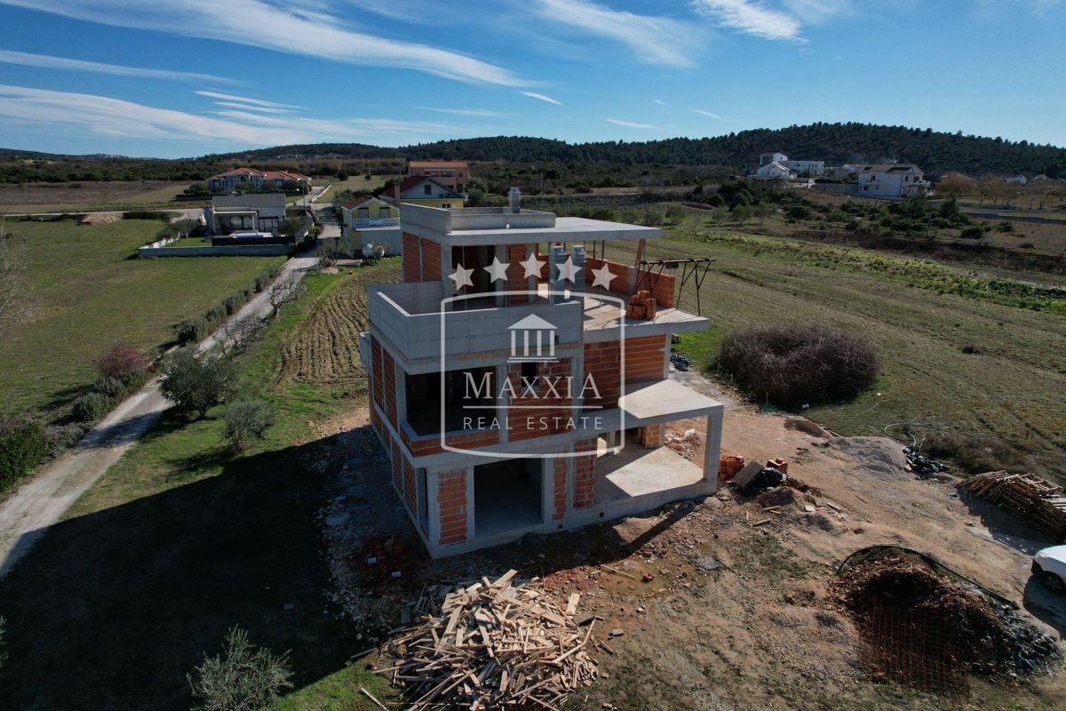 Casa Ljubač, Ražanac, 300m2