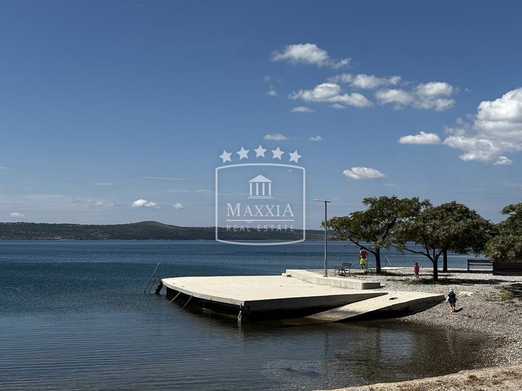 Terreno Maslenica, Jasenice, 1.162m2