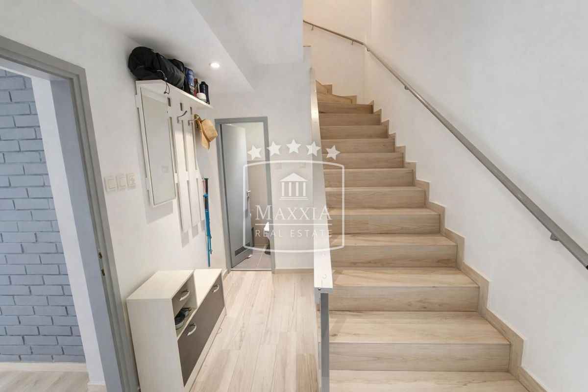 Casa Tribanj, Starigrad, 112m2