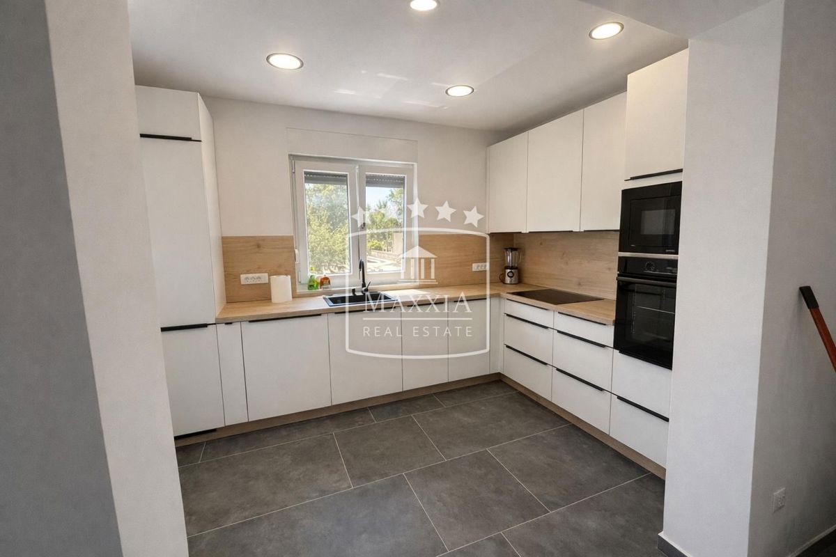 Casa Seline, Starigrad, 157m2