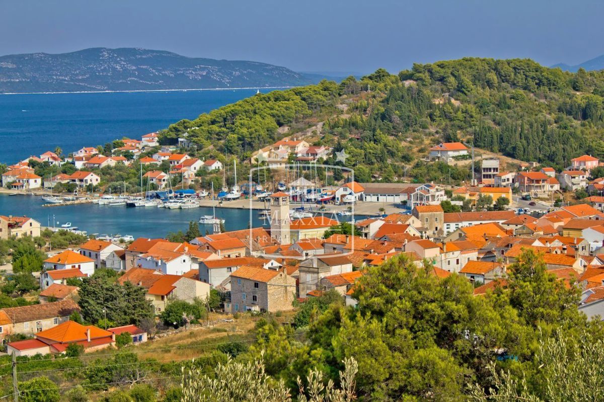 Terreno Veli Iž, Zadar - Okolica, 593m2