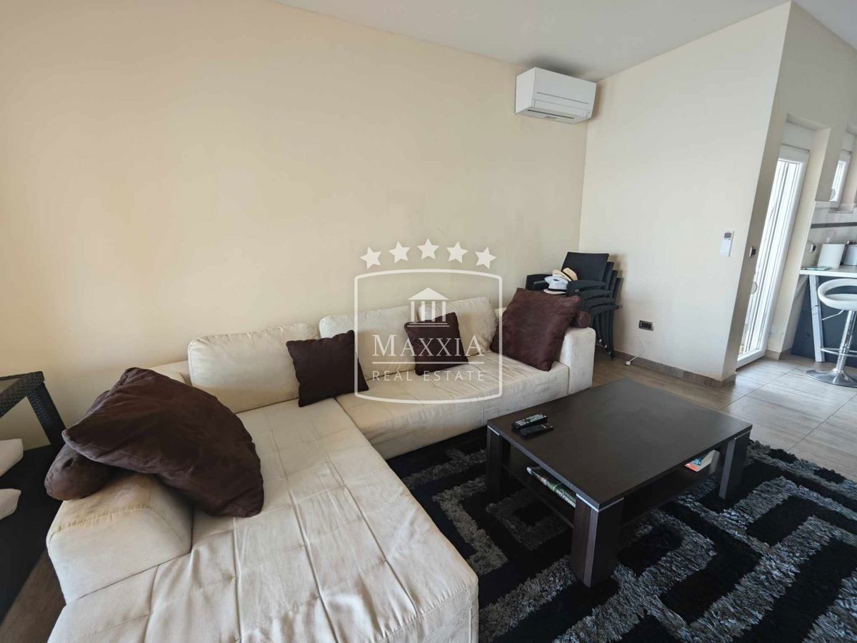 Appartamento Tribanj, Starigrad, 80m2