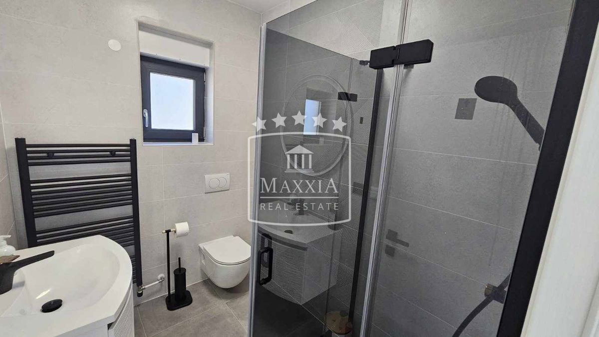 Casa Tribanj, Starigrad, 290m2