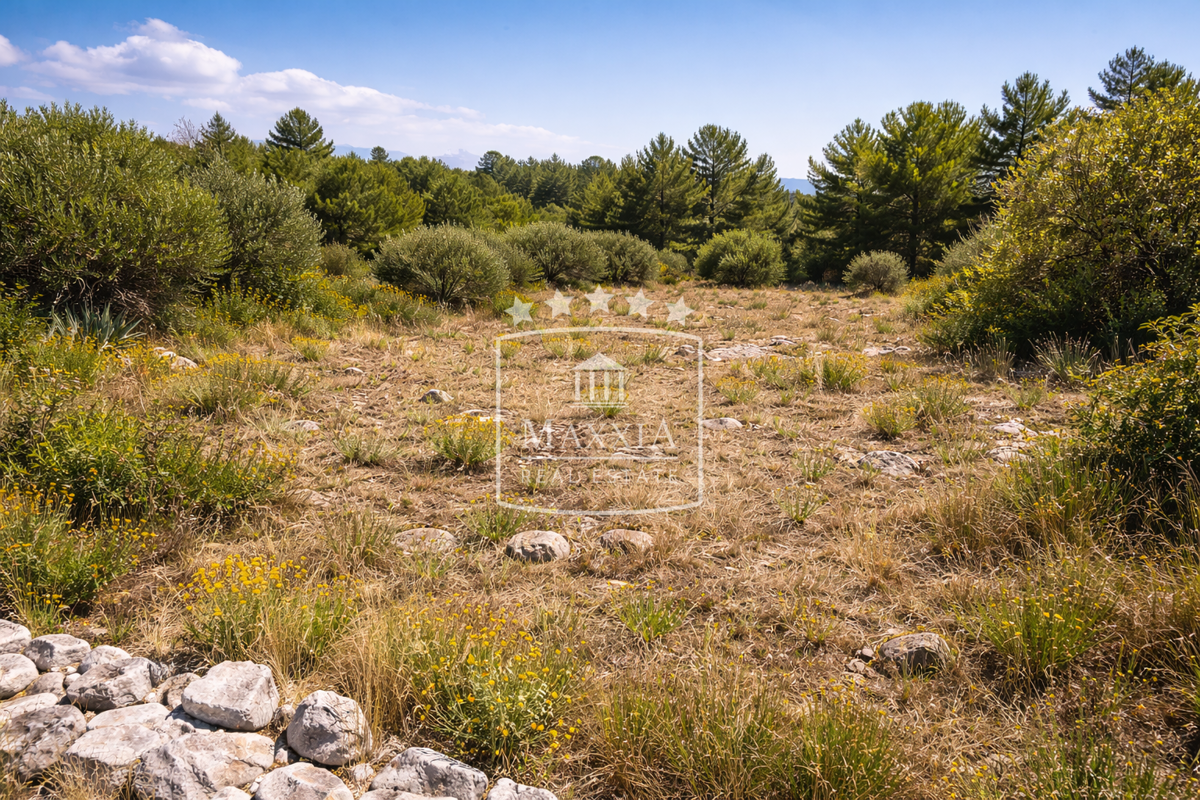 Terreno Maslenica, Jasenice, 847m2