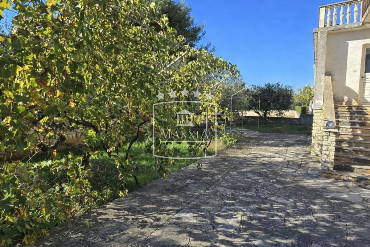 Casa Petrići, Zadar, 380m2