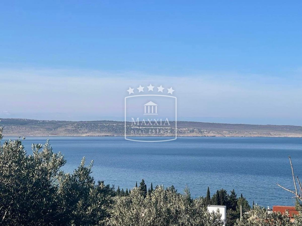 Terreno Starigrad, 650m2