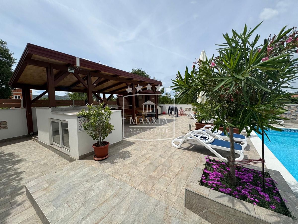 Casa Seline, Starigrad, 350m2