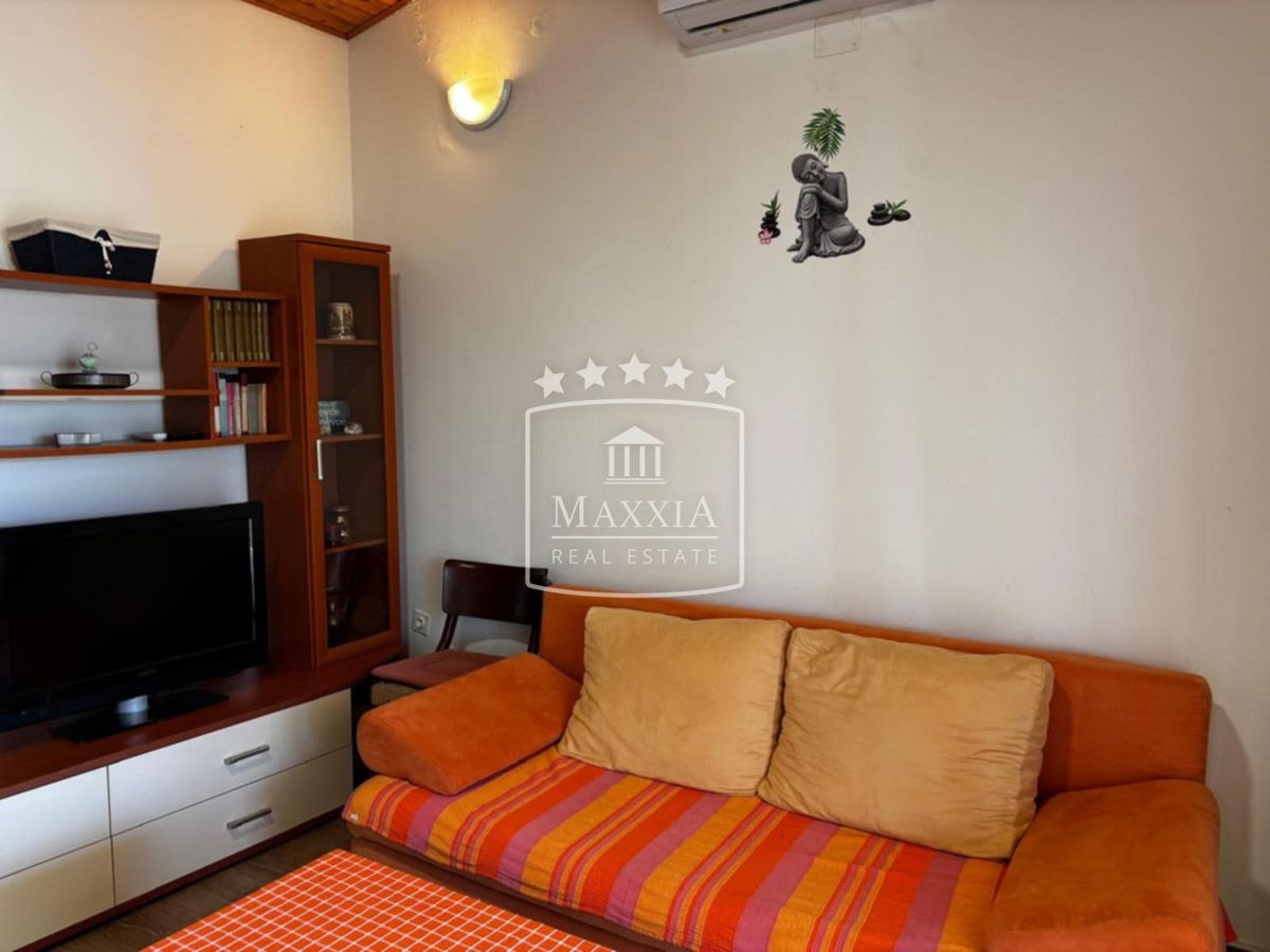 Casa Maslenica, Jasenice, 90m2