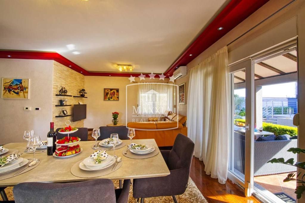 Casa Crno, Zadar, 200m2