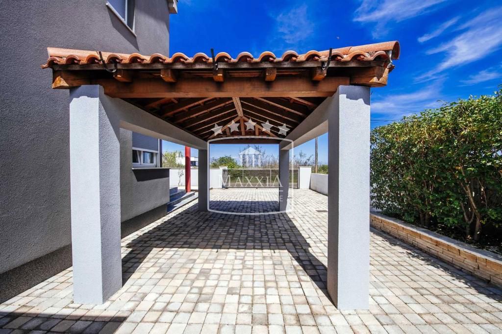 Casa Crno, Zadar, 200m2