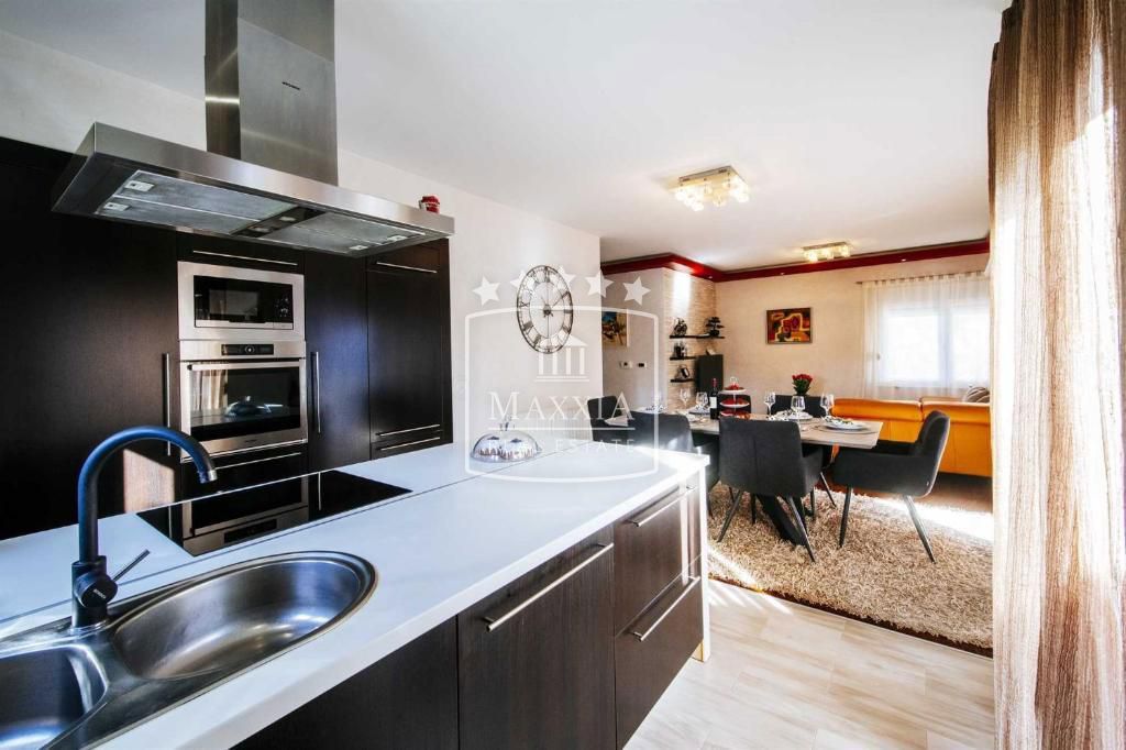 Casa Crno, Zadar, 200m2