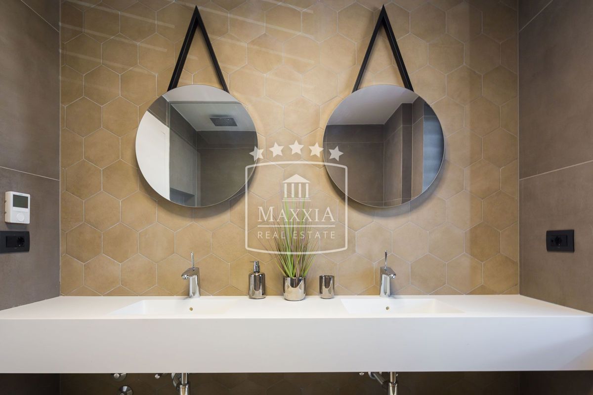 Casa Diklo, Zadar, 453m2