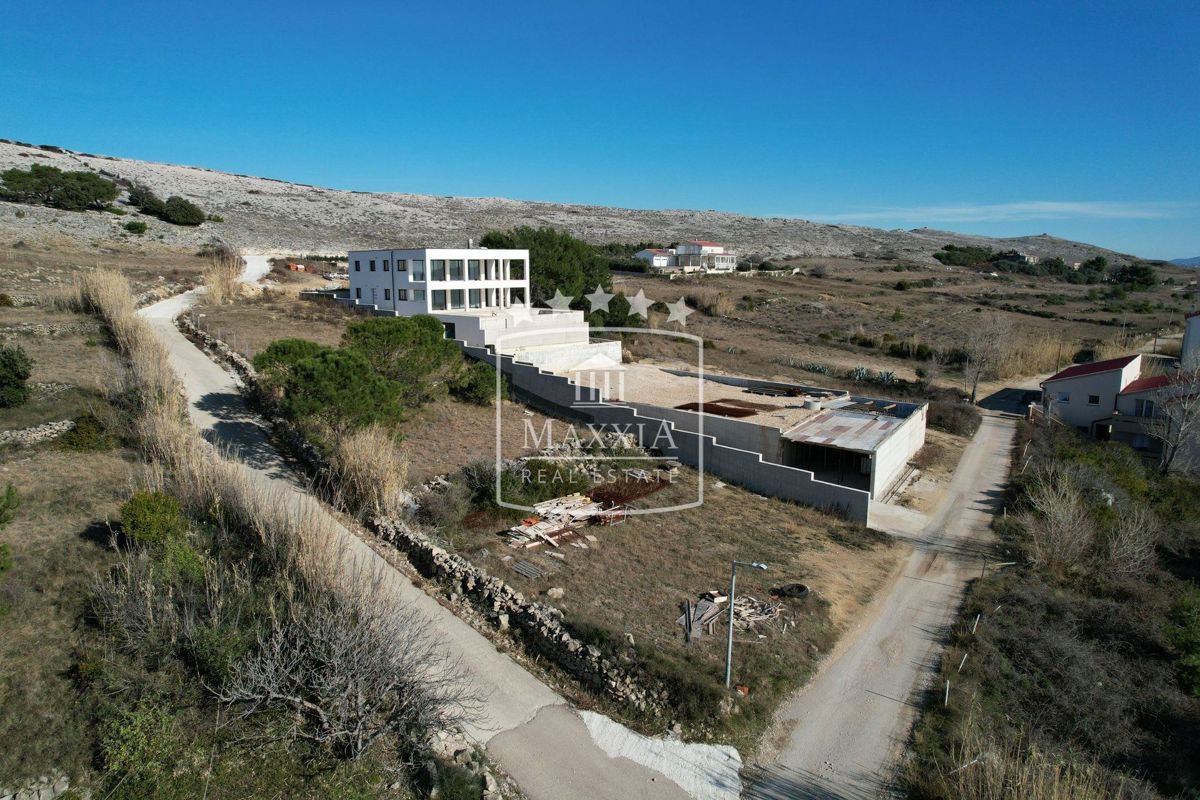 Terreno Vlašići, Pag, 1.350m2