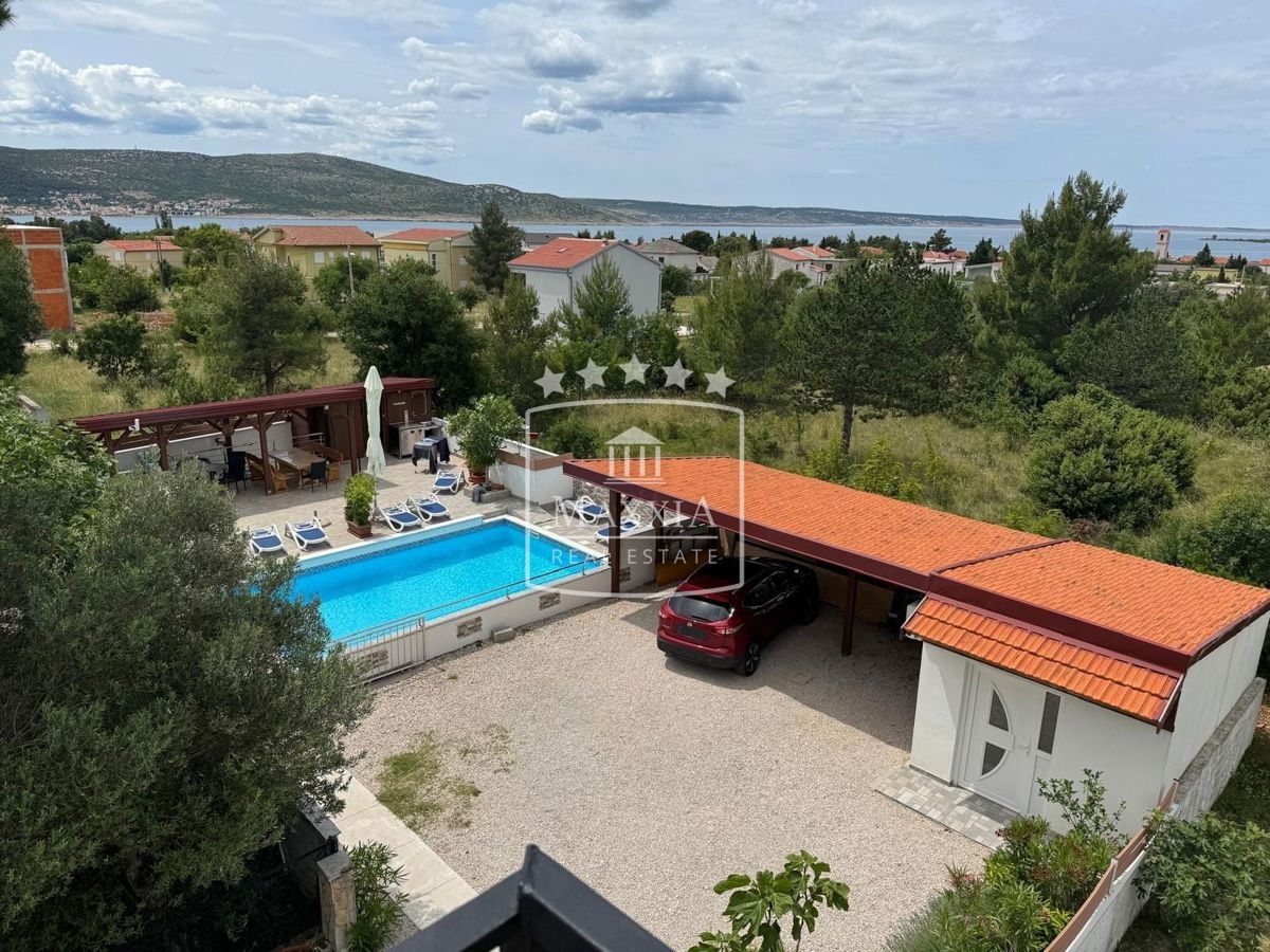 Casa Seline, Starigrad, 350m2