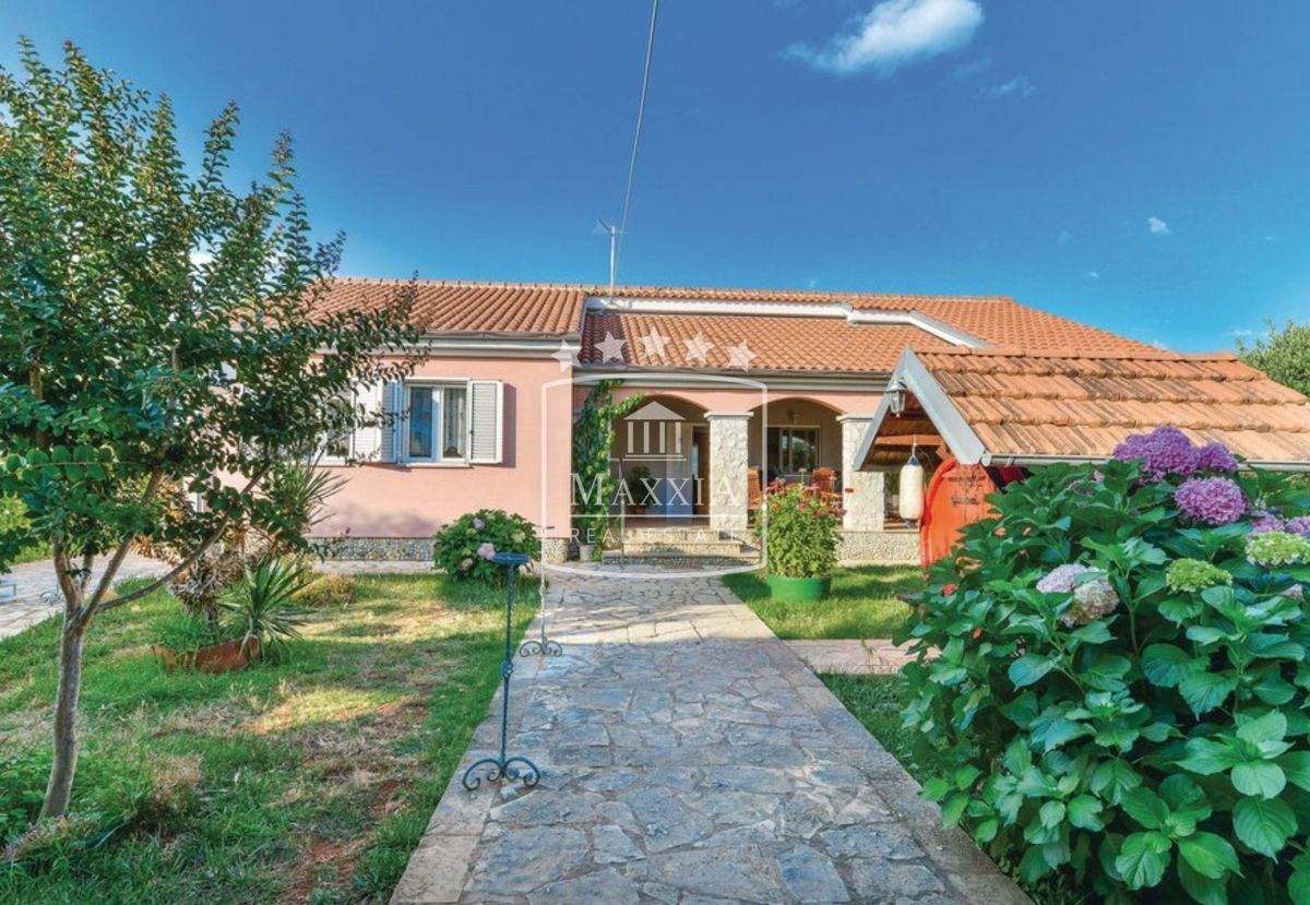 Casa Murvica, Poličnik, 331m2