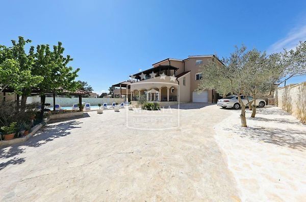 Casa Privlaka, 498m2