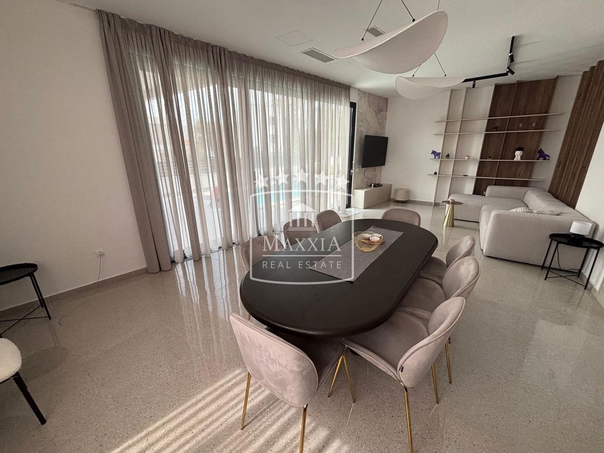 Casa Rovanjska, Jasenice, 281m2