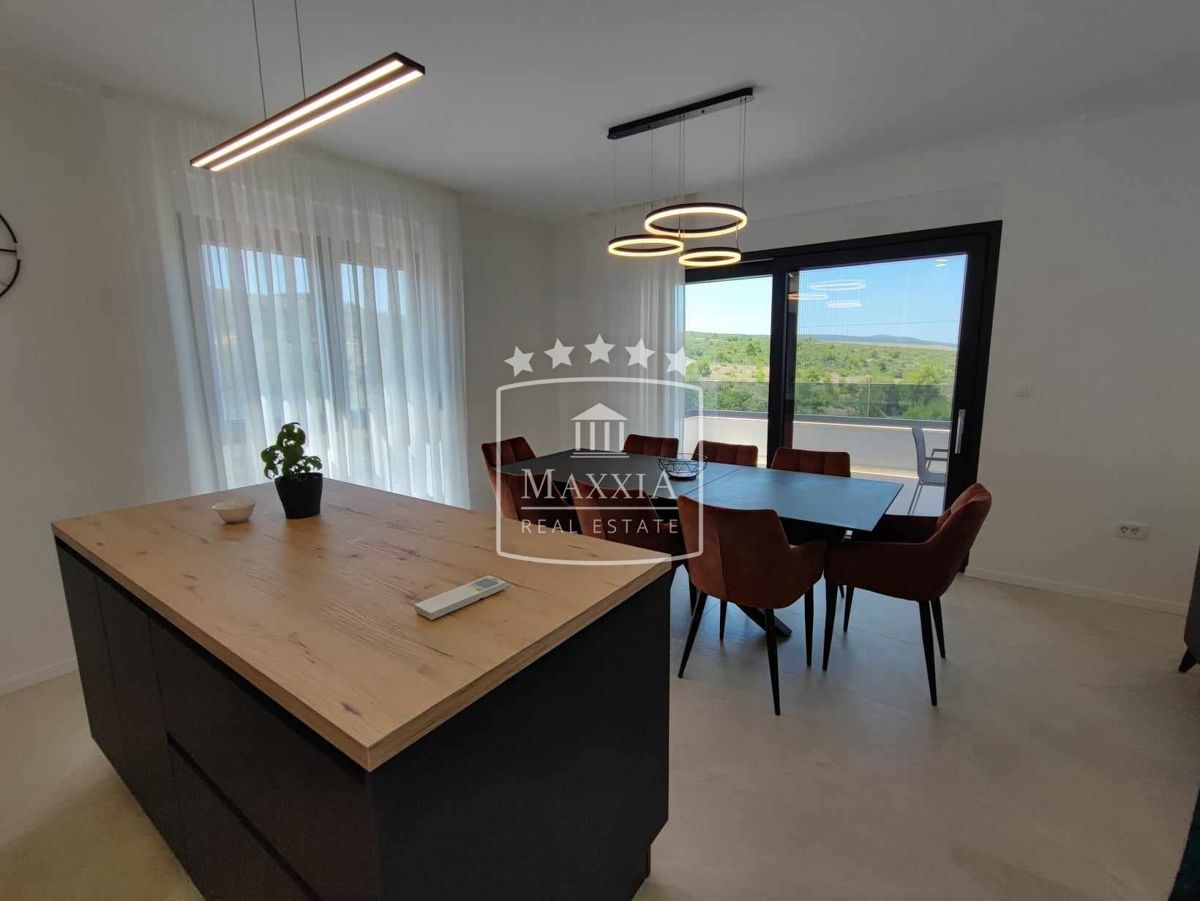 Casa Rovanjska, Jasenice, 268m2