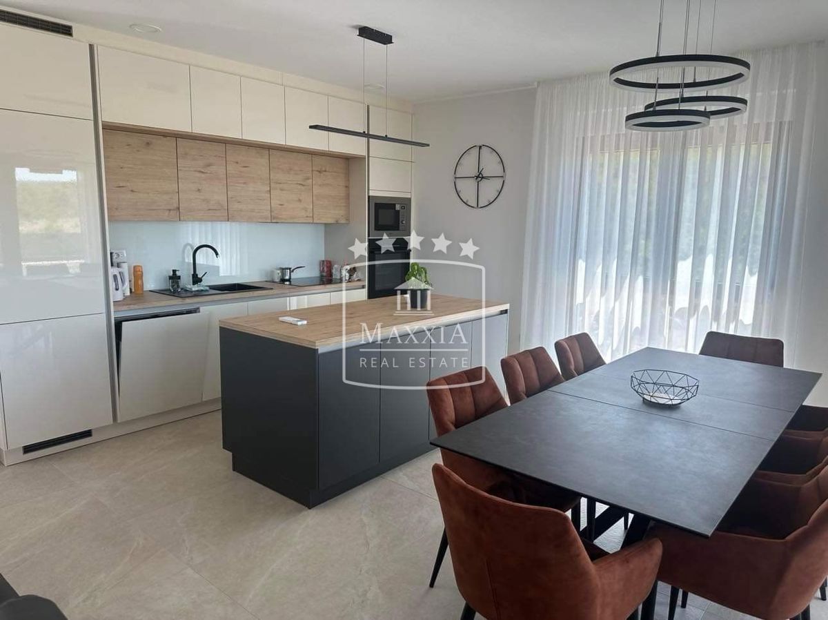 Casa Rovanjska, Jasenice, 268m2