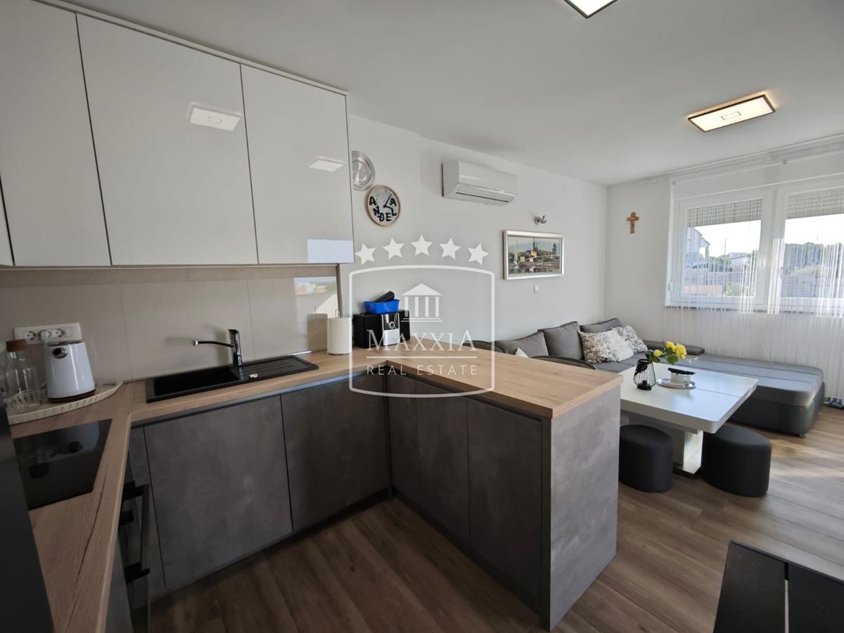 Appartamento Povljana, 125,52m2