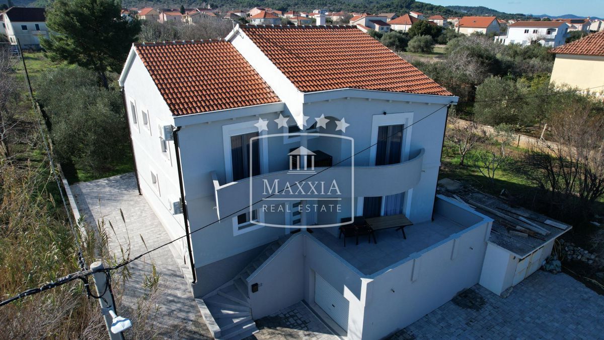 Casa Neviđane, Pašman, 239m2