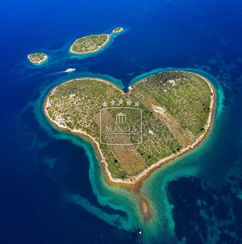 Terreno Pašman, 16.458m2