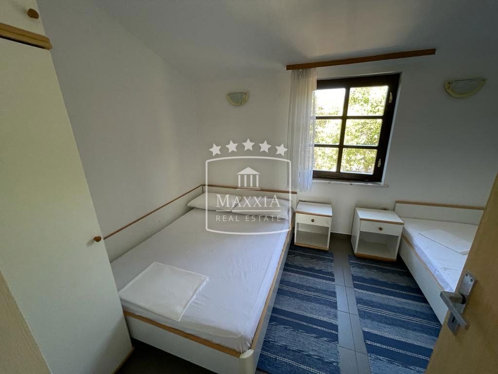 Casa Posedarje, 326m2