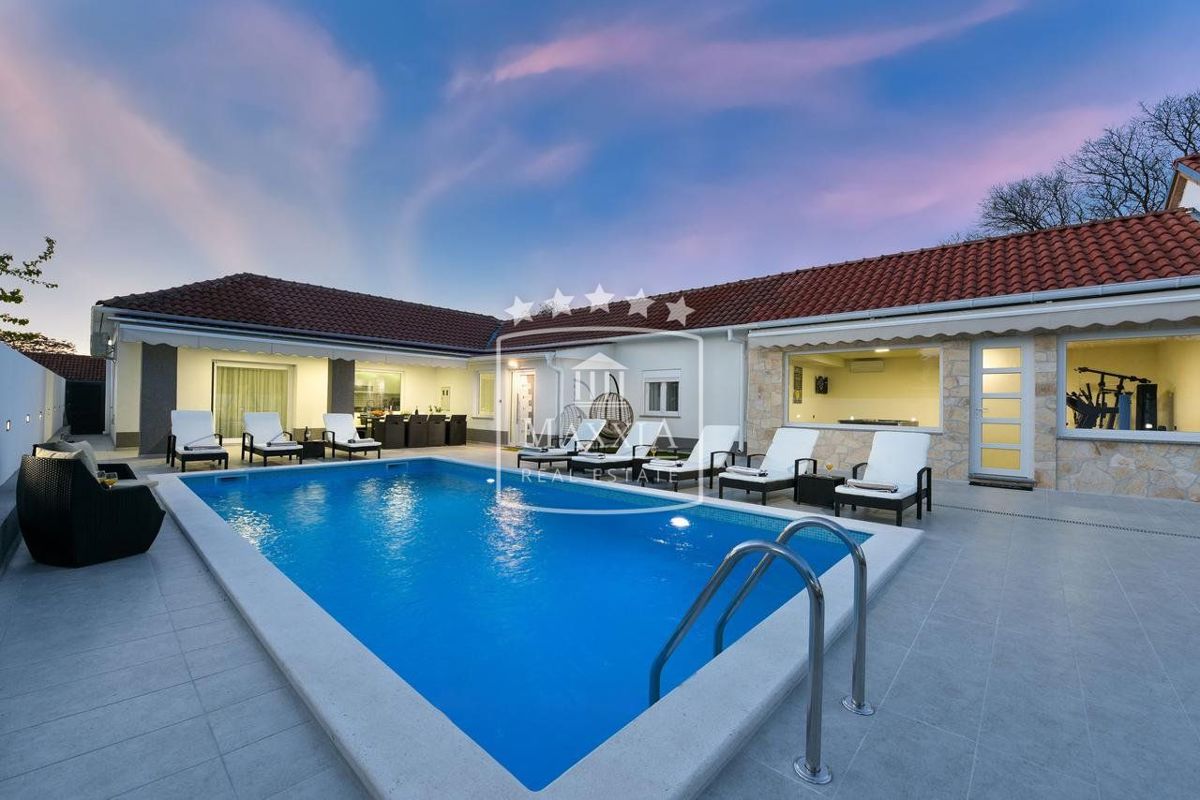 Casa Crno, Zadar, 176m2