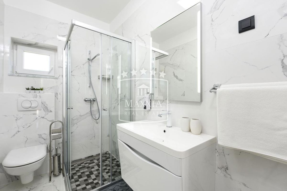 Casa Crno, Zadar, 176m2