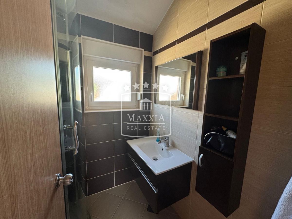 Casa Maslenica, Jasenice, 238,60m2