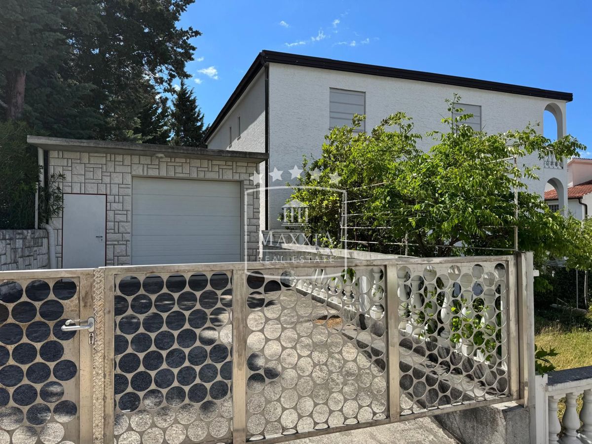 Casa Starigrad, 445,80m2