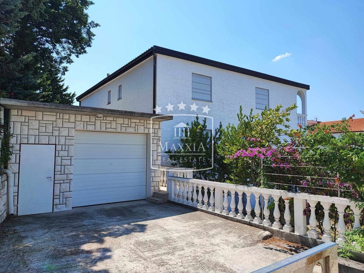 Casa Starigrad, 445,80m2