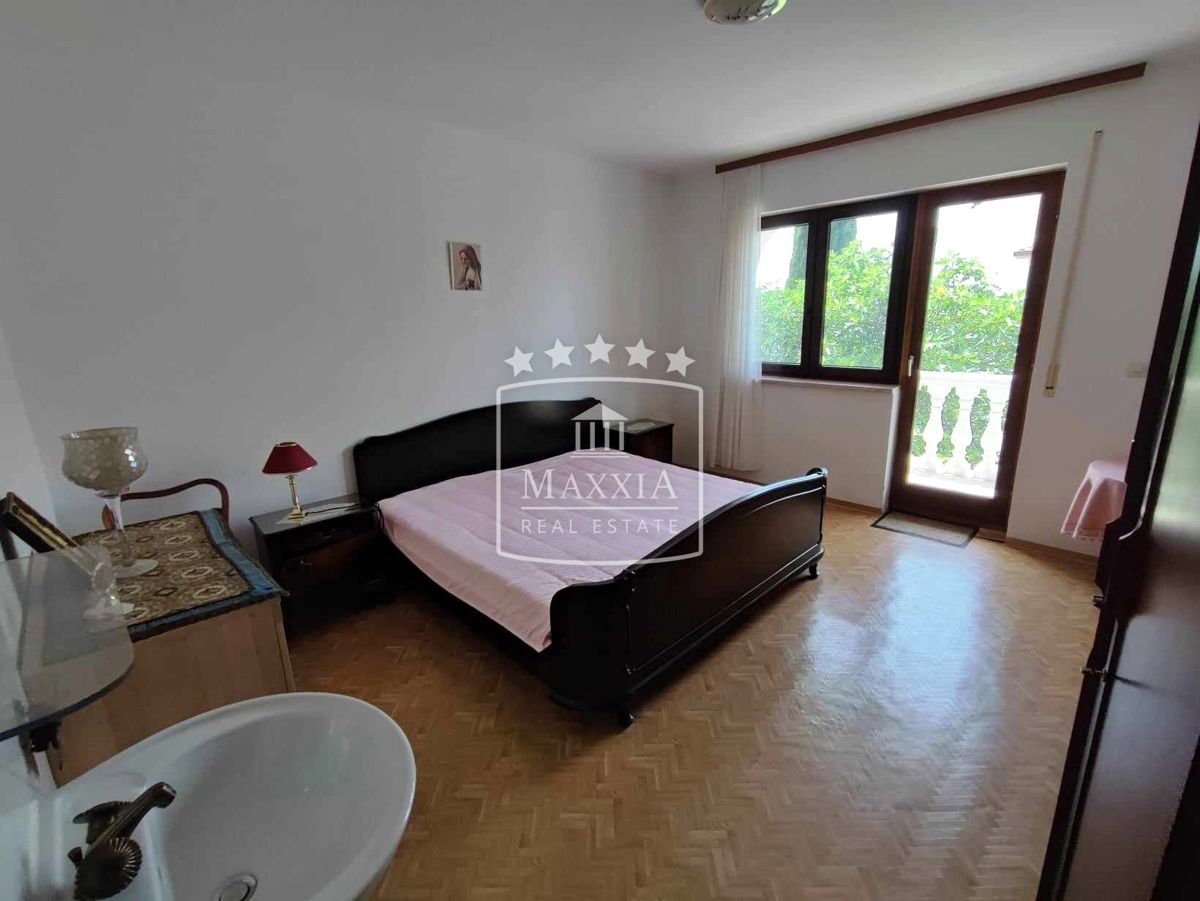 Casa Starigrad, 445,80m2