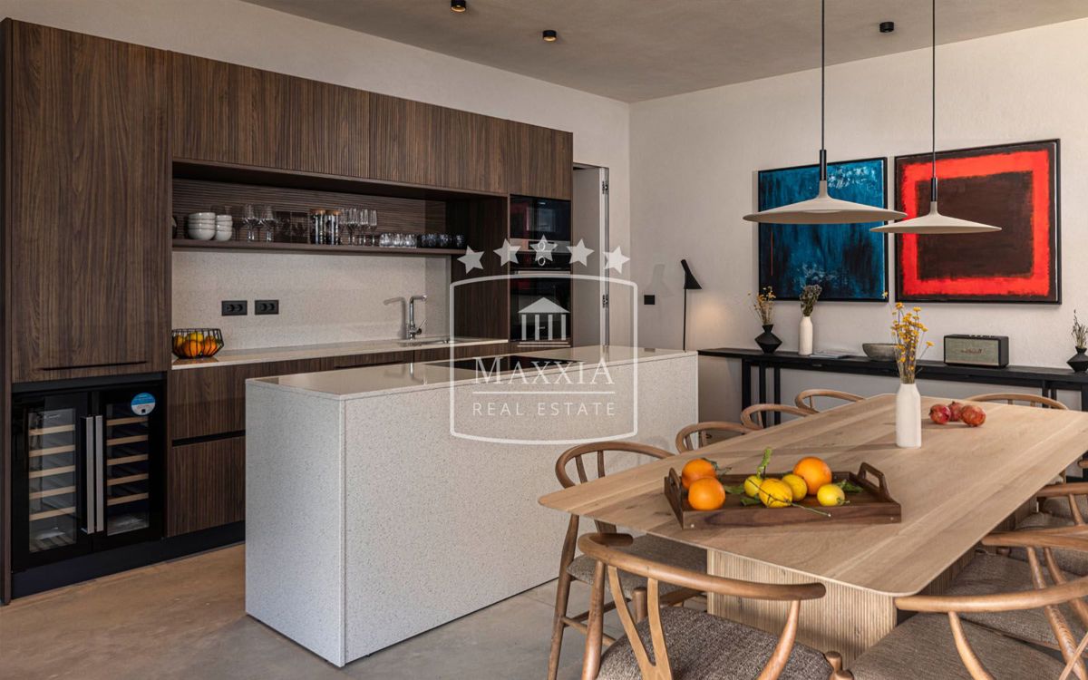 Casa Povljana, 295m2