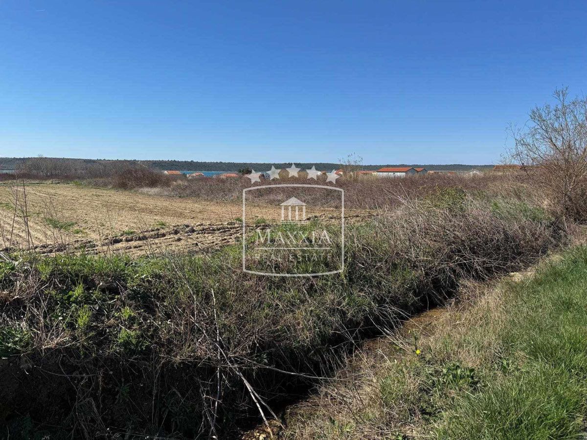 Terreno Ljubač, Ražanac, 2.000m2