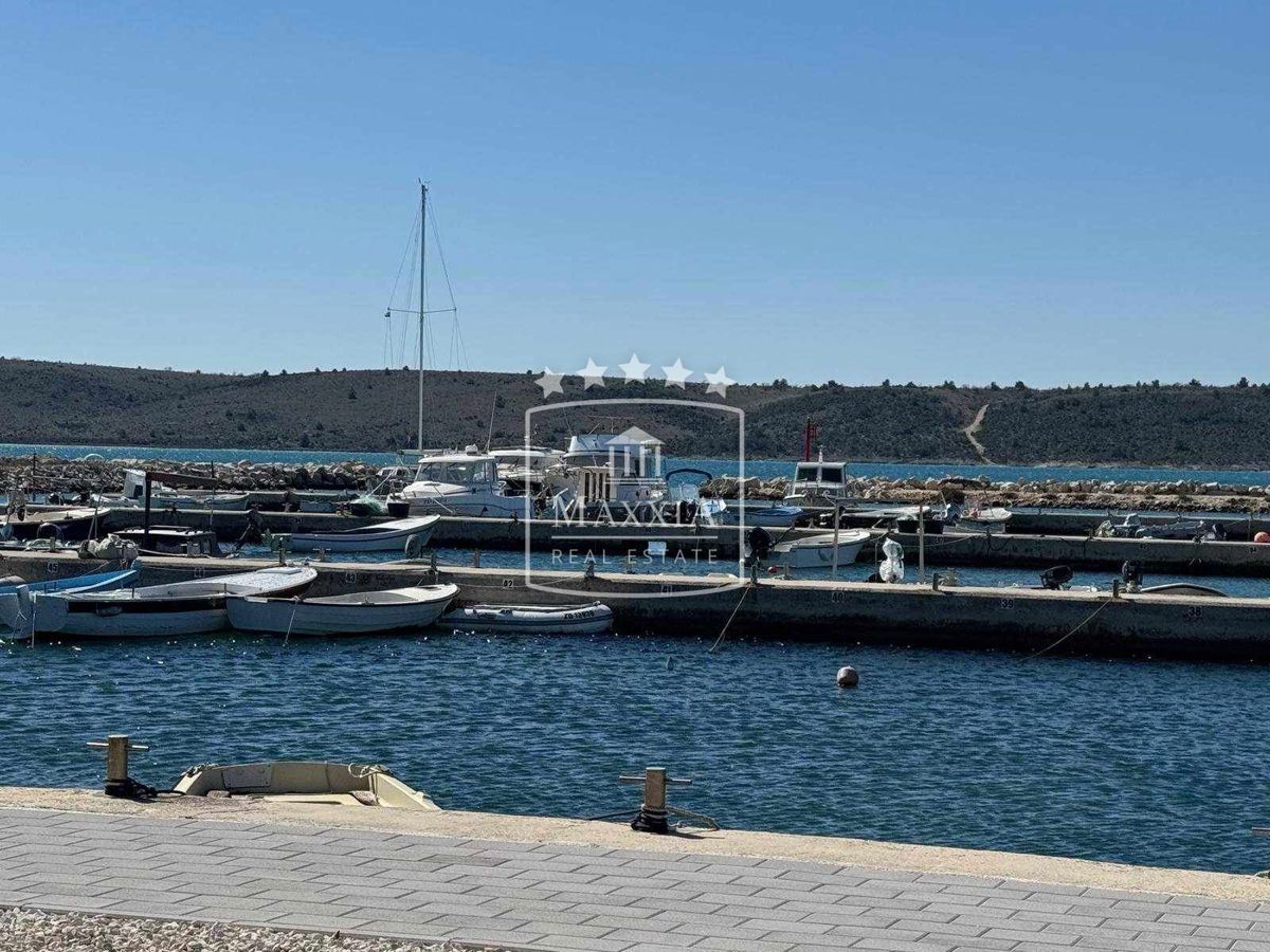 Terreno Ljubač, Ražanac, 2.000m2