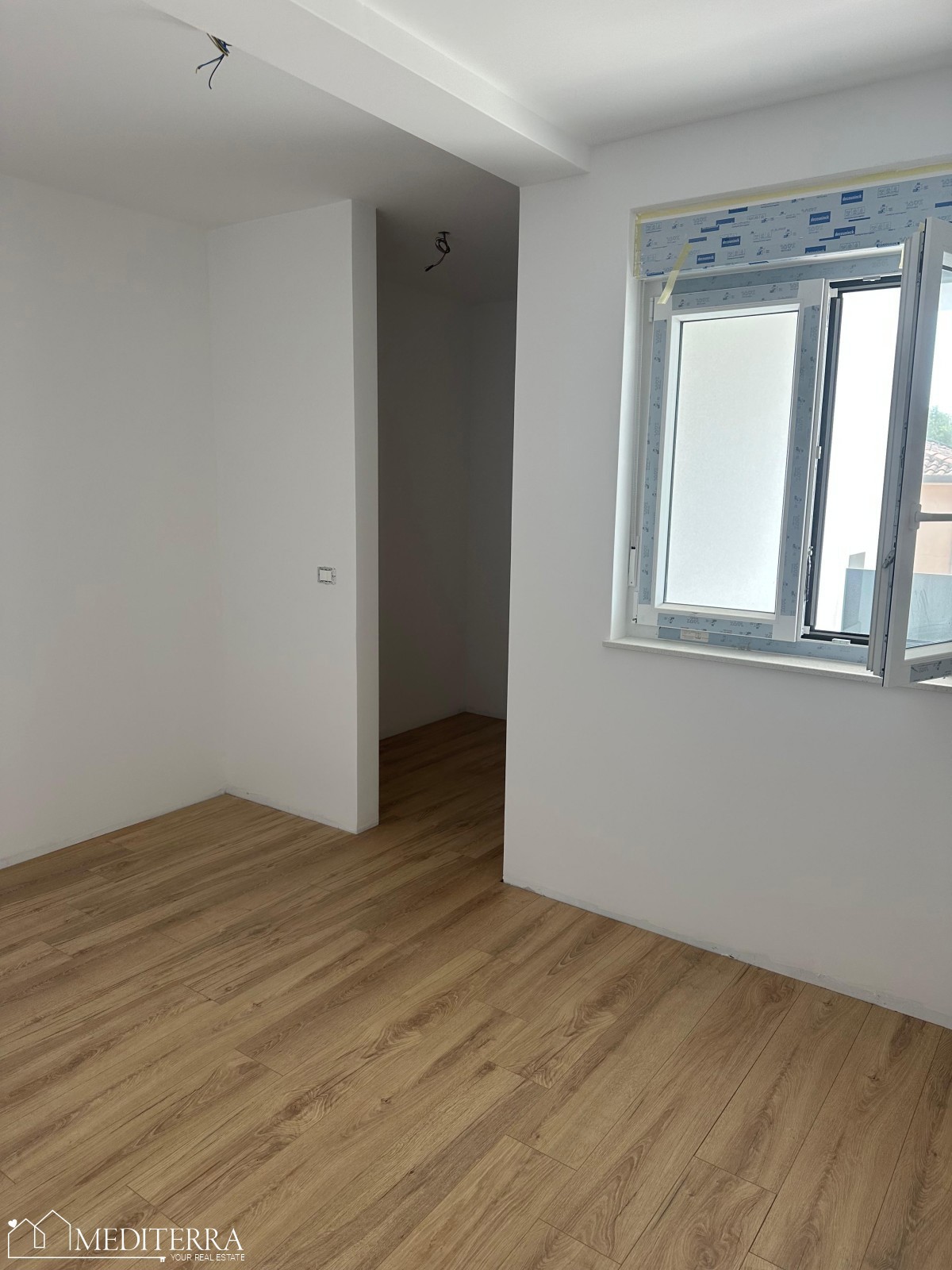 Appartamento al 2° piano con bellissima vista sul mare, Cittanova, Istria