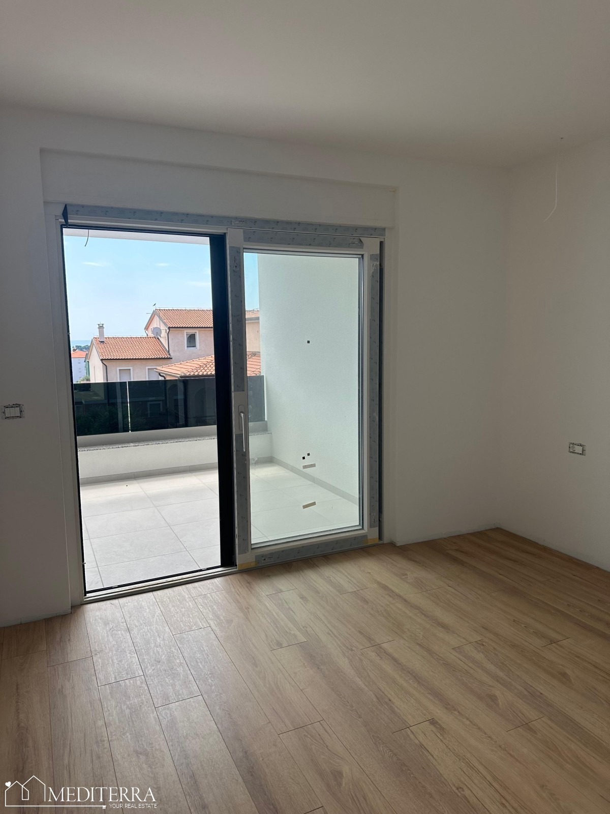 Appartamento al 2° piano con bellissima vista sul mare, Cittanova, Istria