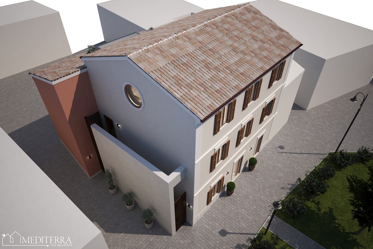 Bellissimo attico nel centro di Cittanova, Istria