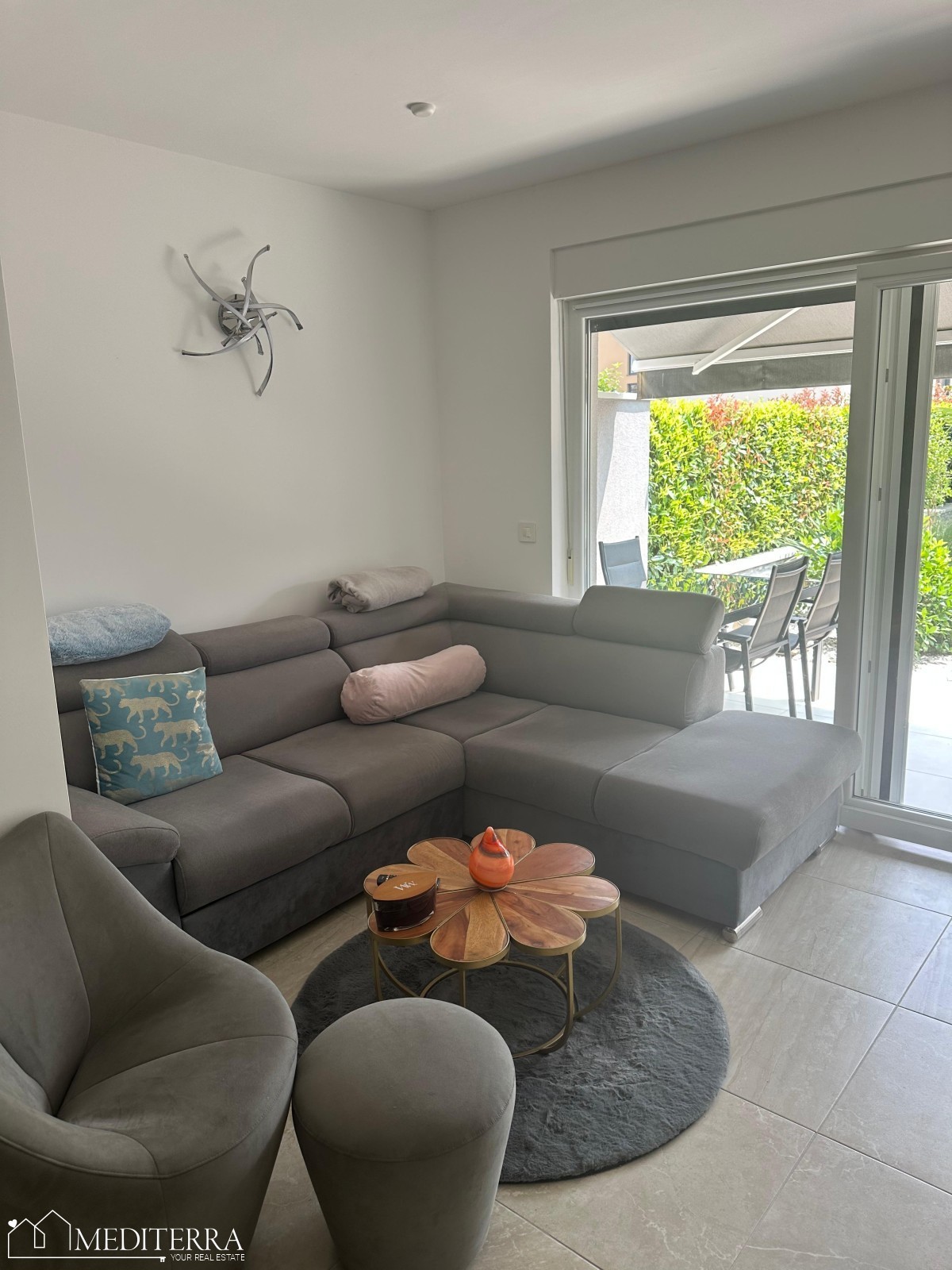 Casa in posizione privilegiata con vista mare e due camere da letto, Cittanova, Istria